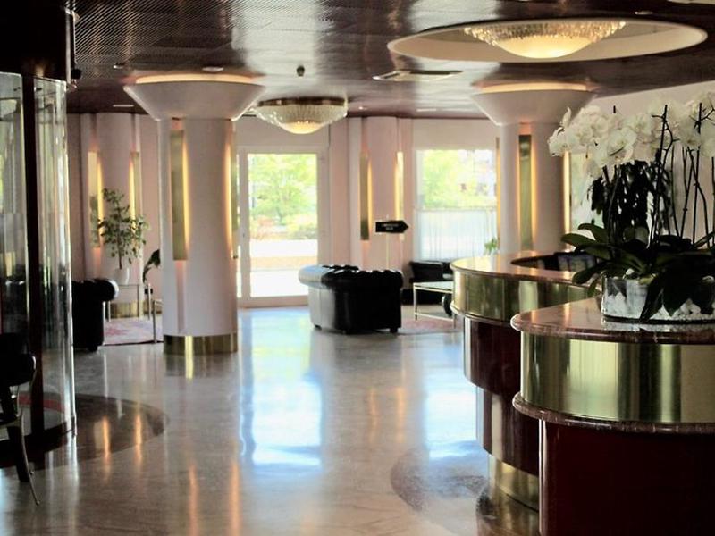 431E6B14F984FF837D7D32A036A30BAA