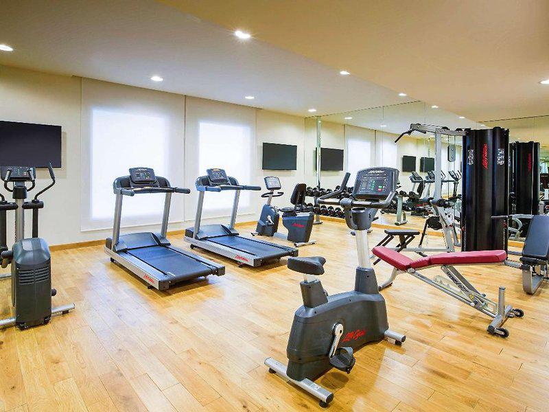 1658FCBD588AAB9D9239EAACDEAC83D7