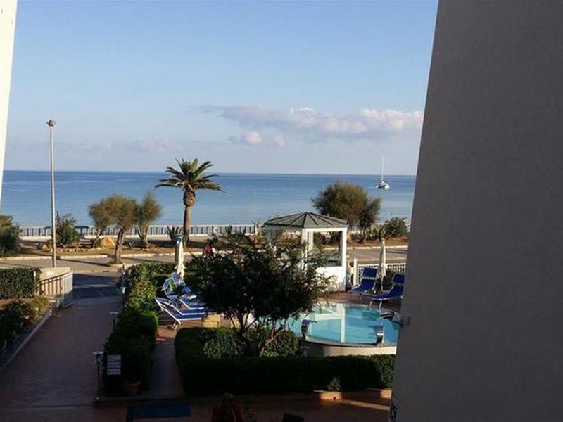 C15A7FD0C1CF00B1A7727D00ADD71F3B