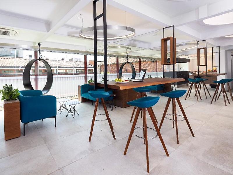 DCB08E98C0654EFF4C2EC16B9497B494