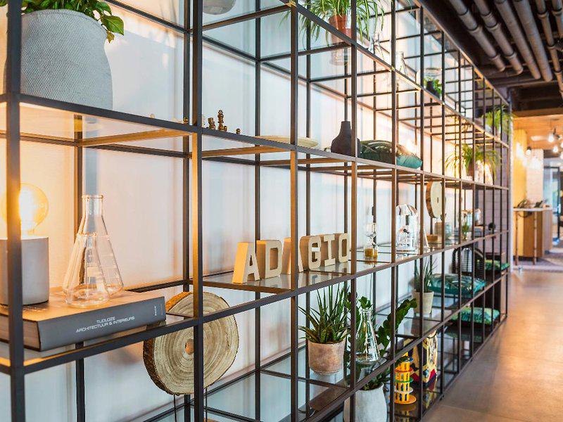 2DA587A2C54A264055217930F9990D6C