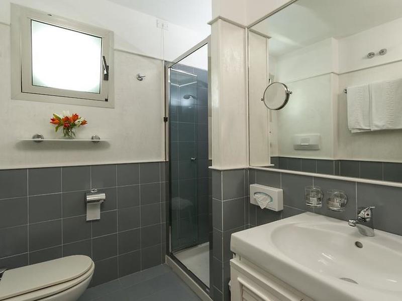 63DE8DA0B5B7E11E92B2797C9D39DC29