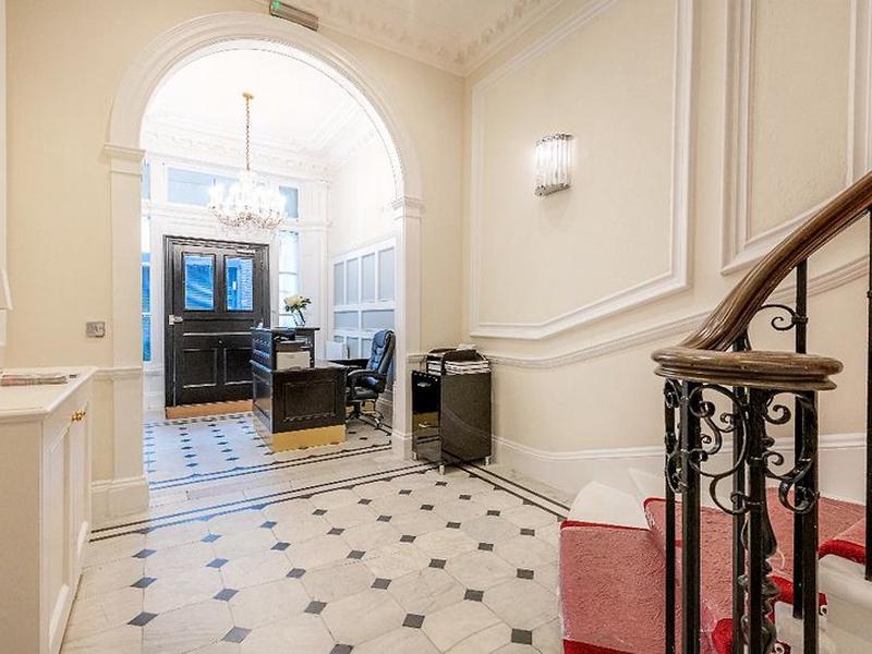 F3A2C0BEB3C26E27BBBB2A7593B08348