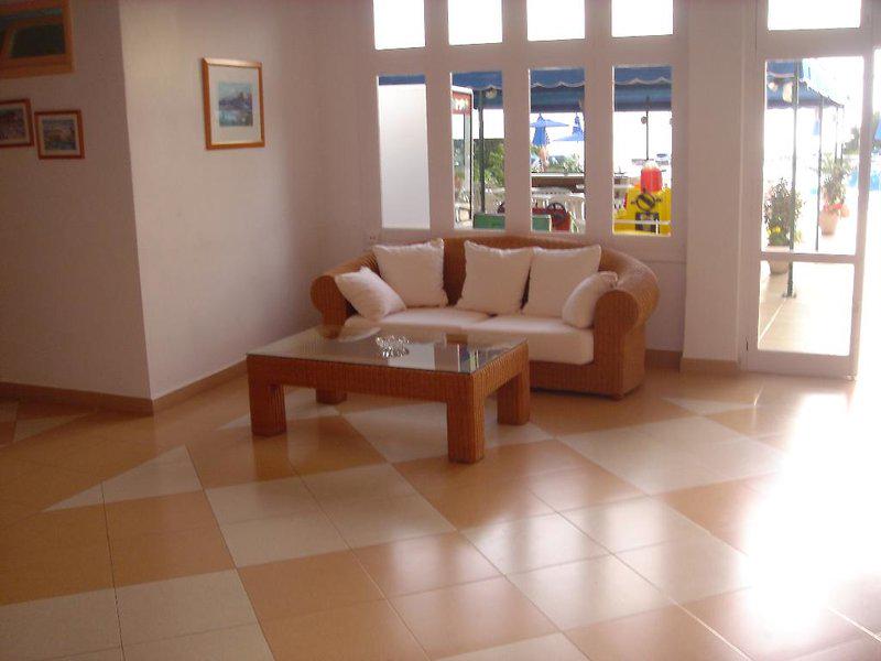 B71FA8191D75209D9482FFA1D3EB4EA1