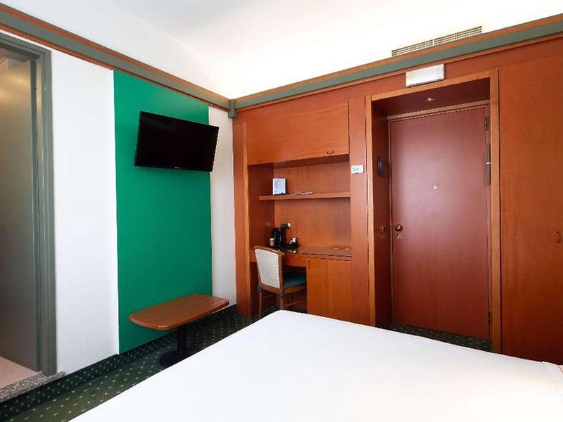 AB670AF4B1F93B040C5E07270444EB72