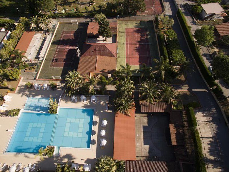 933E7B149844282FF1B08B51B3720741