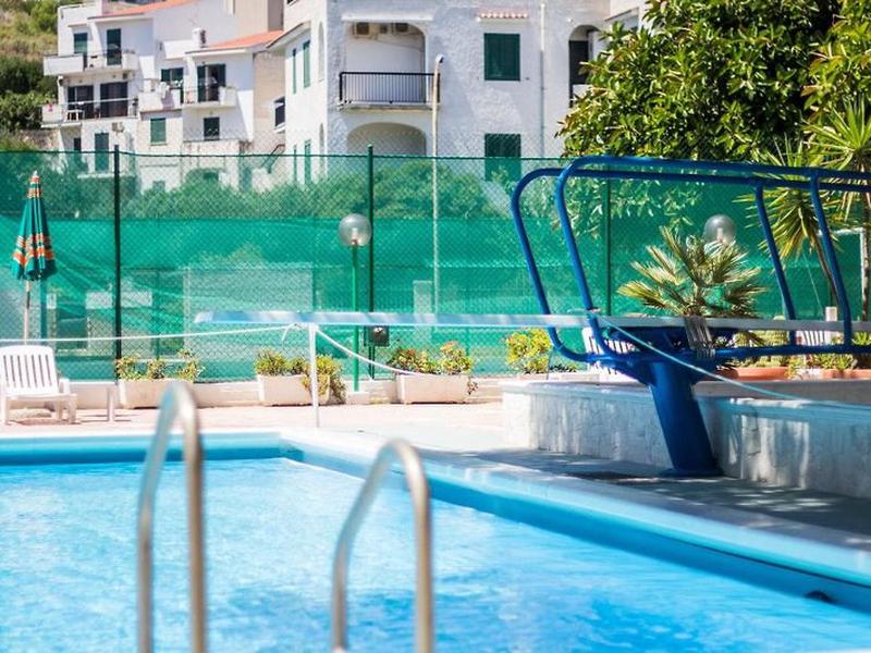 953531DC7CDE509945E000DDDB9E13D0