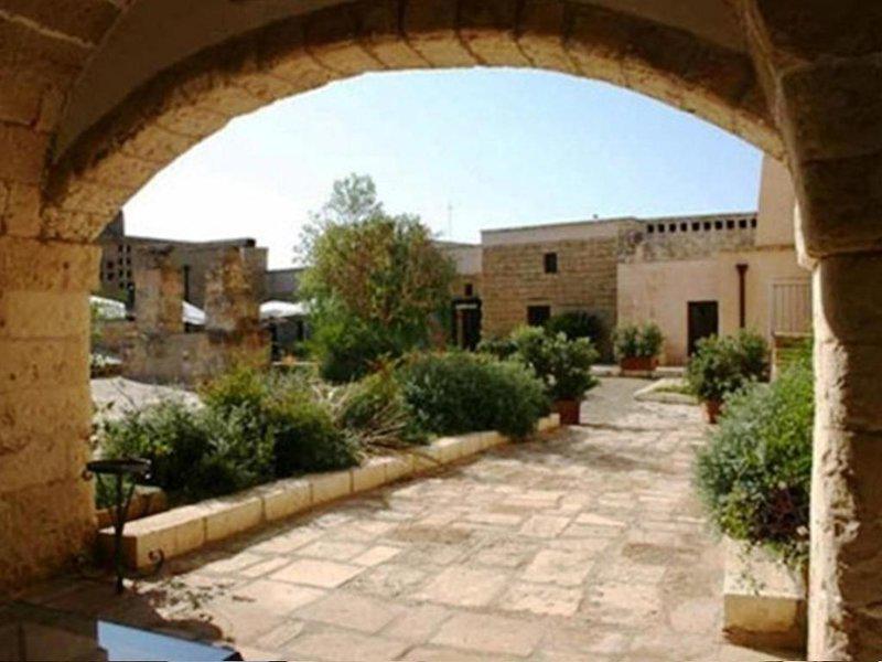 A1D17E0AD921F6394EDFBC44EE2C0F1B