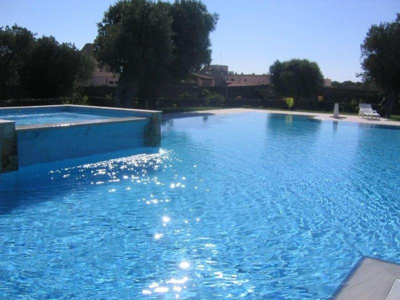 960FCDB5B48715776B27EA2B1BB5644B