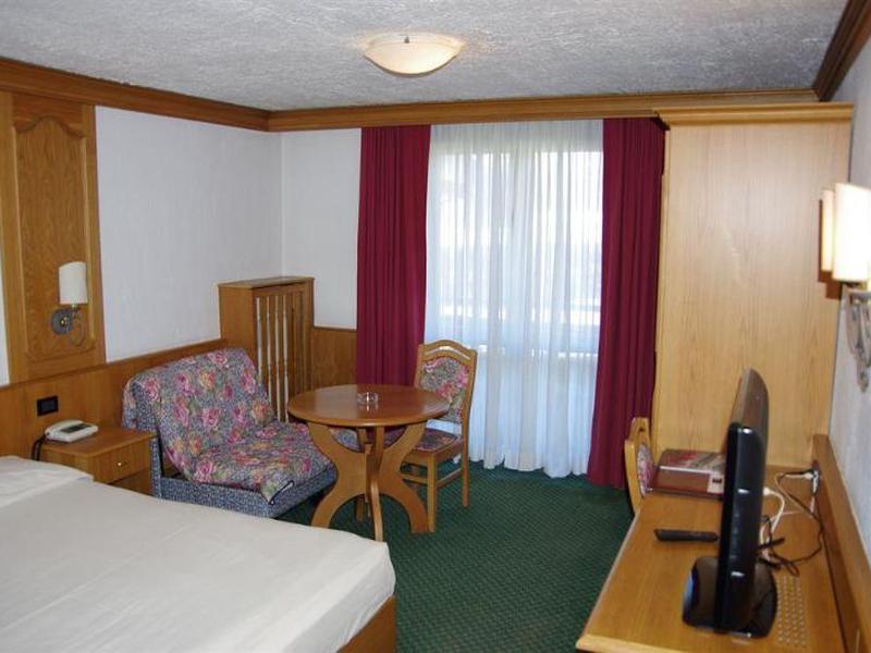 5E6FDA6DBF63A1030D92D3FCE3123ED0