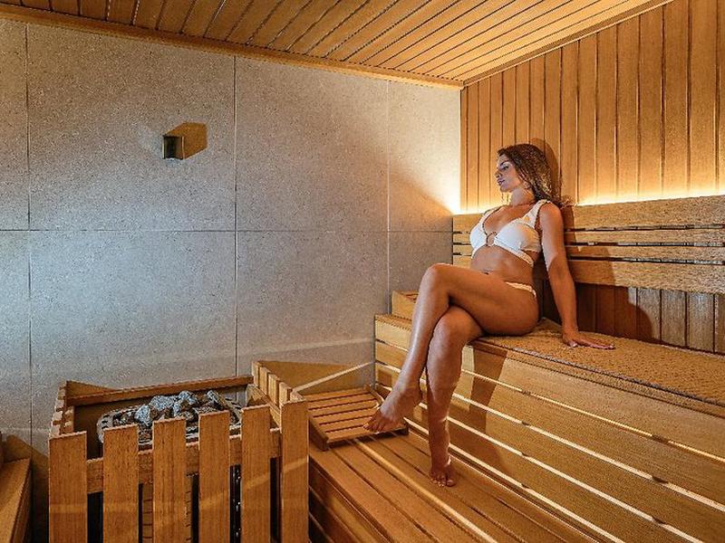 2F834BD390FEE367DA675A9ECF4FF211