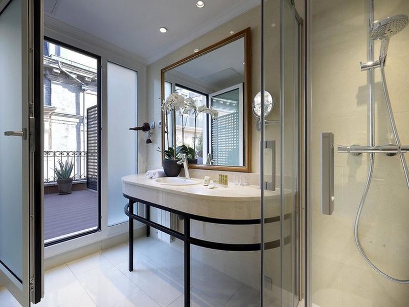 CAAC730C0E732748AA830D9454C26F20