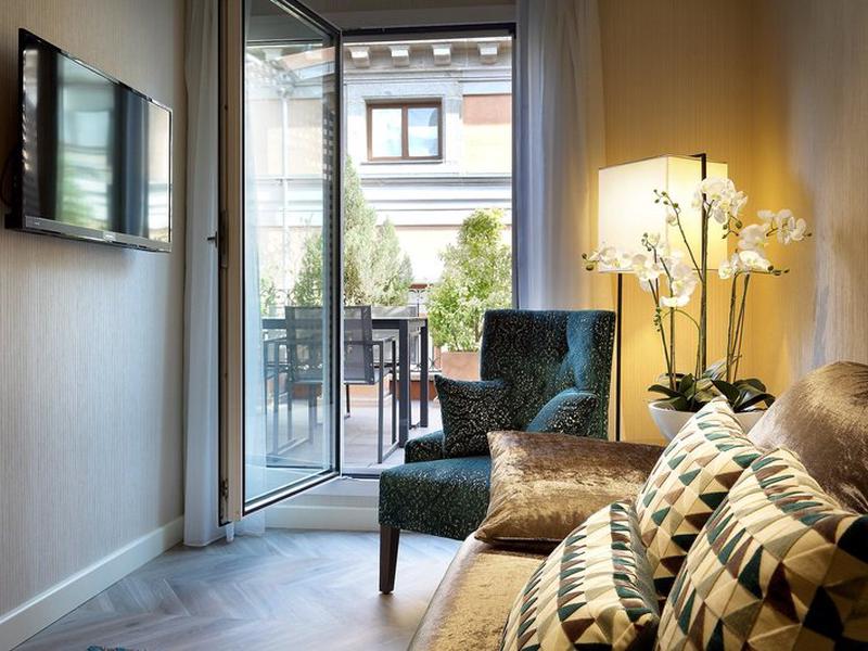 6AB384C07436199C4266A8F69D0F7DA1