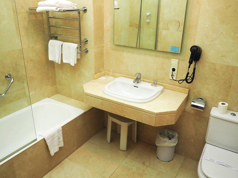 446498048FD79B55F3FCA9D8B7A78FC7