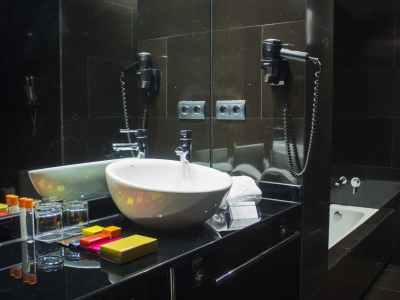 FC37BEE422A83E9B11F87CC27E40EDA3