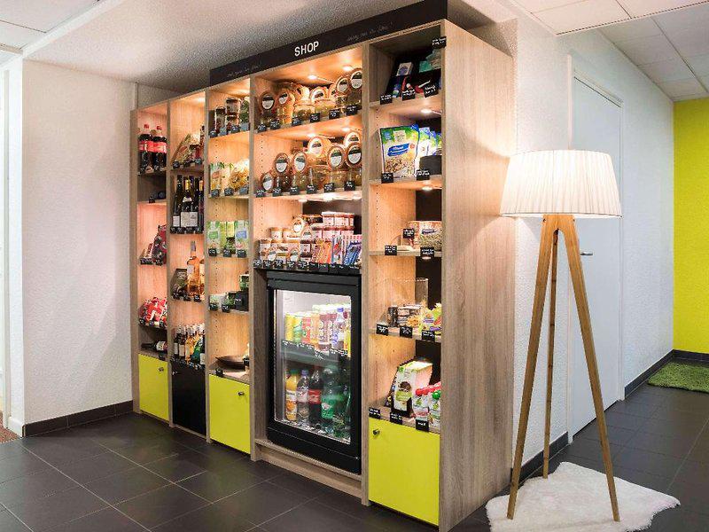 1F323E8428E64411E8268284DBEBEDD1