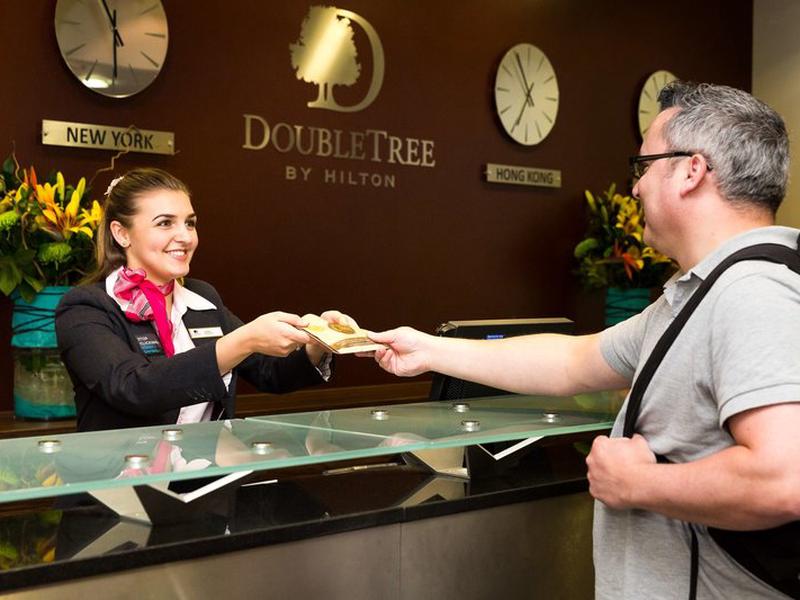 151CA782E02117D945E699E563894714