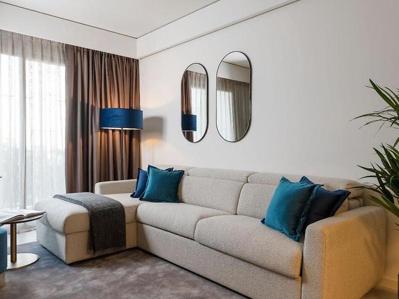 F806CB0C103AD3AFBAEB926E5353D3F8