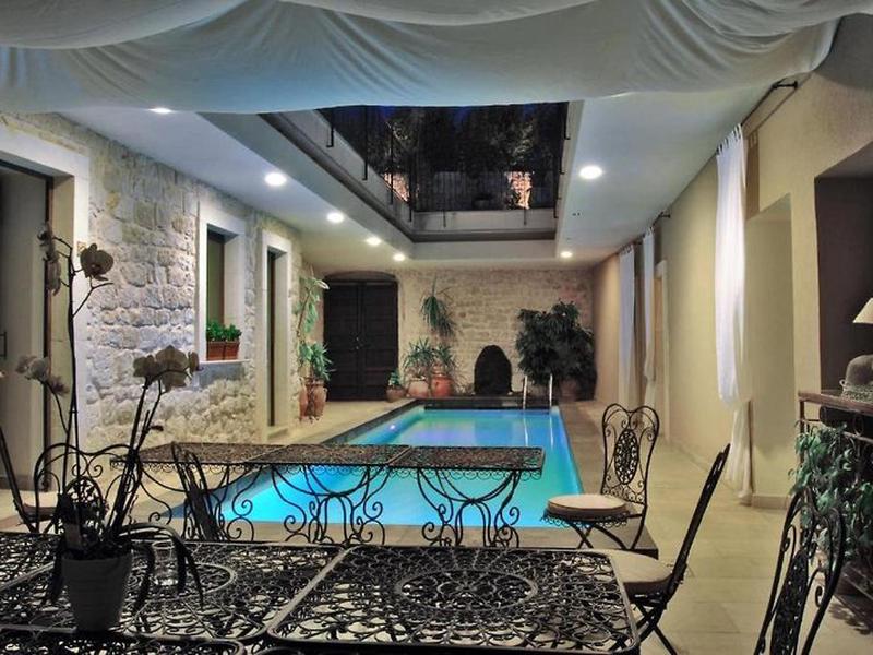 F93CD01EEB60889CA2A01B6A0EAF00D5