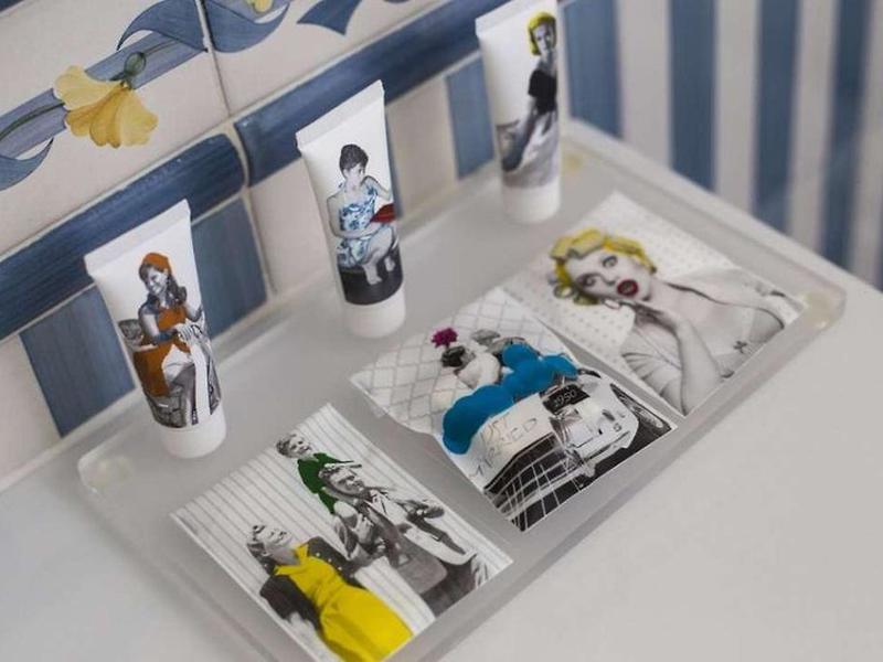 B3CB7EBC880D31B4A1121A3BC4580060