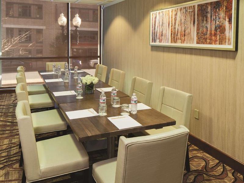 940B3BBF6F3FDA7BDB4D2A7945347596