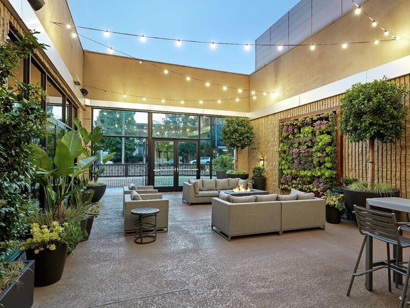 737BAFF7F6F4BFB1E3ABB13E85F70CD7