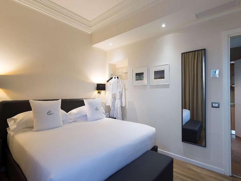 896AFFB3F2BFBEE7877872A15E8D1A41