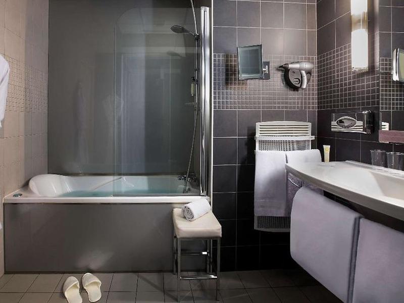 A685910EDD1C0EA43C251A2F5C9FBA41