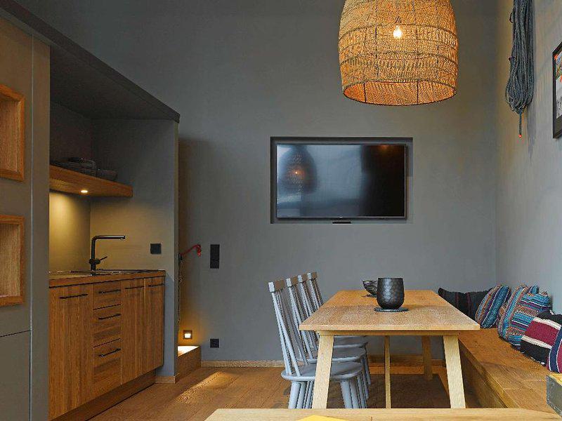 E6110AF86133DF3799D757702AF4A813