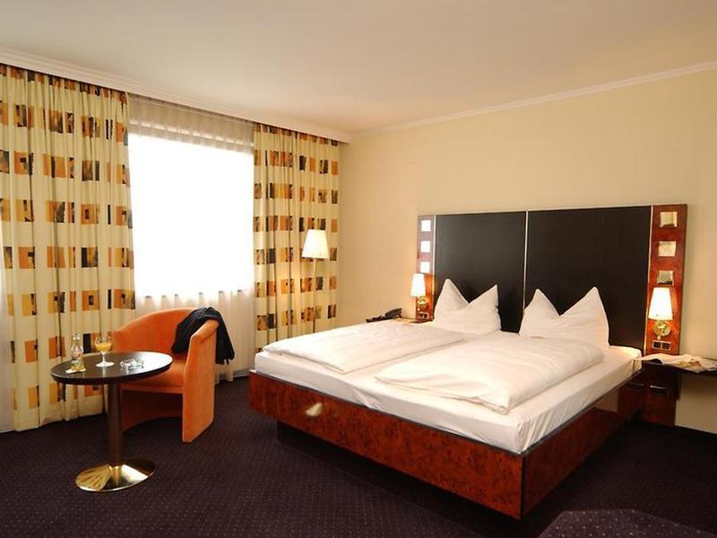 1D598E1F659F45D6C8F6A47DE32A7B48