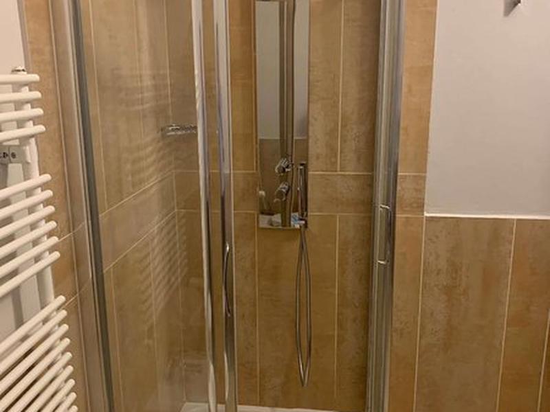 4DF5204A5AF82664EFAF3EB1A5366E55