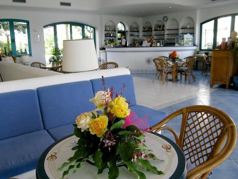 71F44E1F61F7ED1AE19856C2995117C8