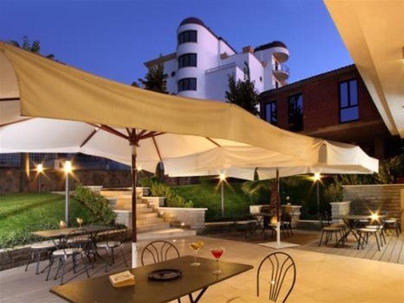 B4C658C162A4BD6241AC902CF80BE5E6