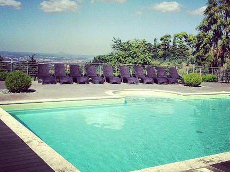 D1A42959068F62AC61C5E39A2CE1FB15