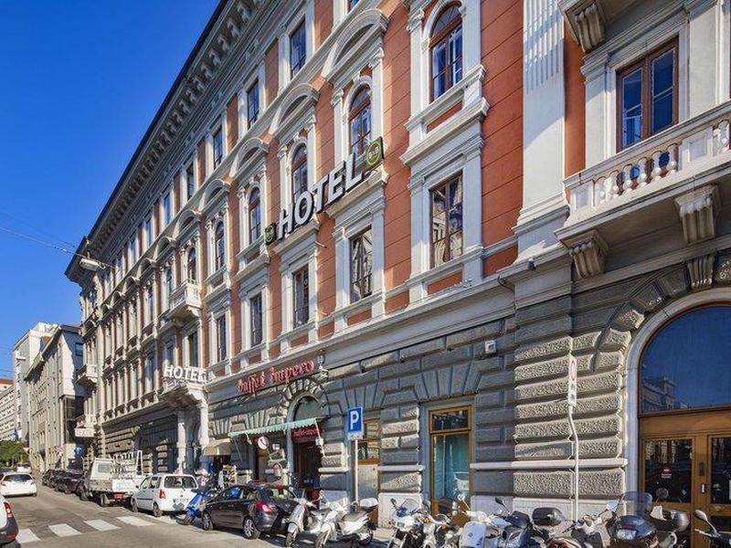 8431BAB3F7F1C92795A81D2654F10BC0