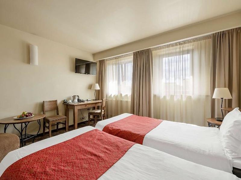 8CFDD3A12B765619782905A36F55A0CE