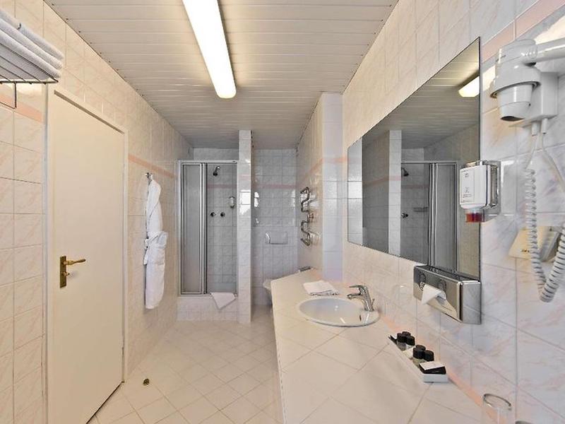 F53282557782D02450A1980CFC62C9FB