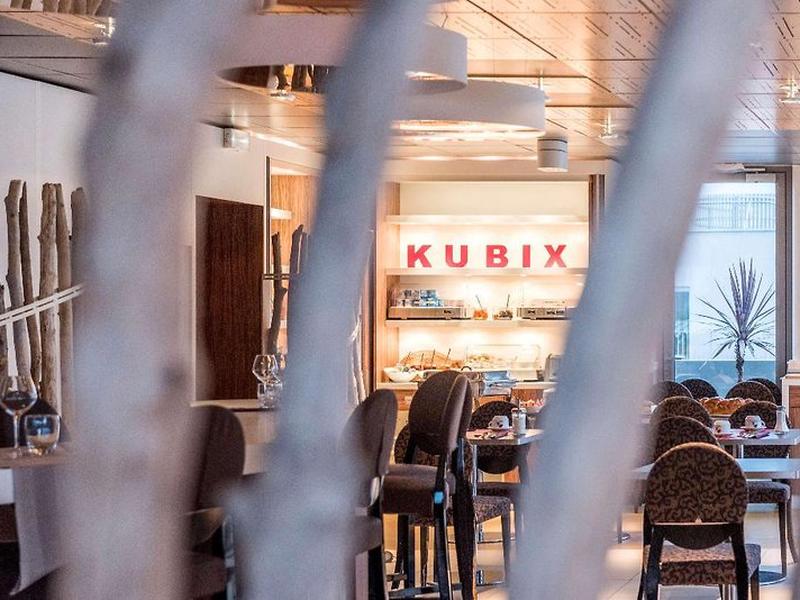 C06432E0C4C05938539D50F7EF586829