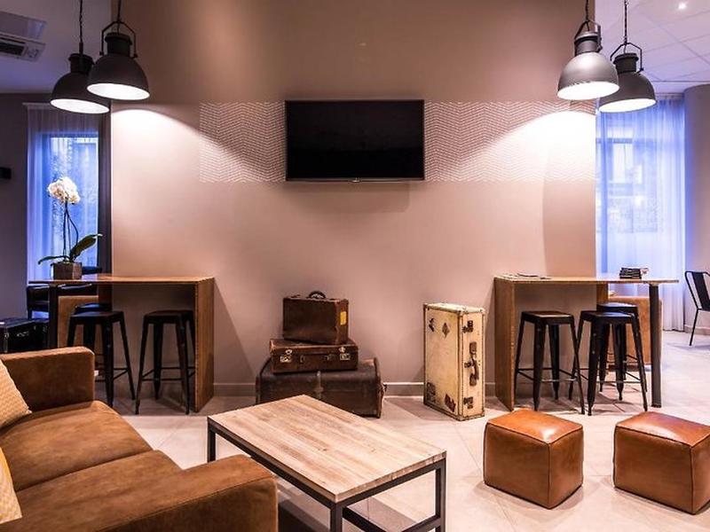 2100E04DE87F379757B0F0A62686A1AA