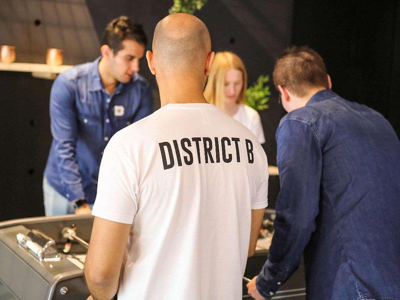 CD121FD2753ACB8FE5D82BE93CB7CABF