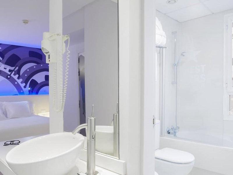 B00588CE3A697242968EADD085C58444