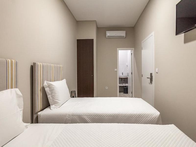 48302B42E1285B216F9BE7D9AF637447