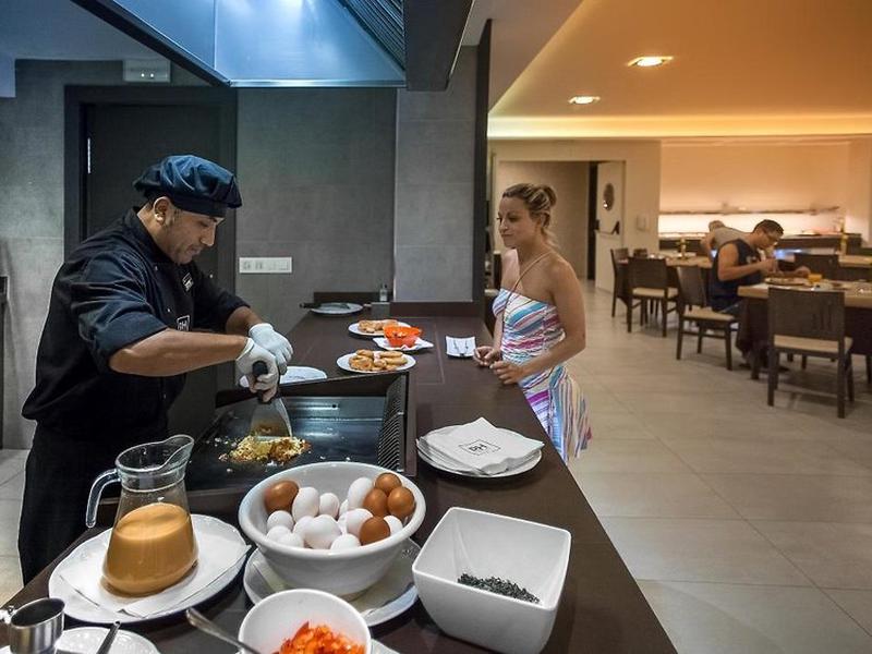 DA7B86FAF9D4FC74CEA9ECBC1ED2A2B3