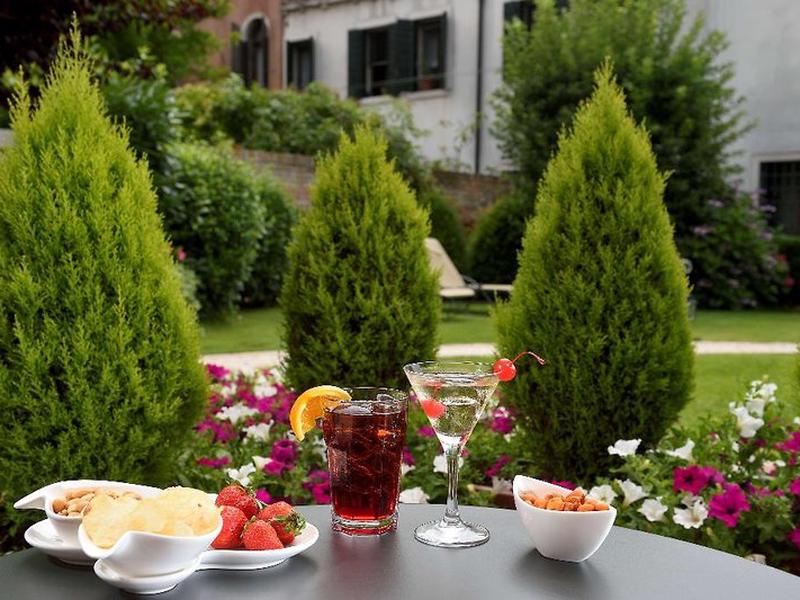 F1896686CA6C3A01766FFB0FBB6E7590