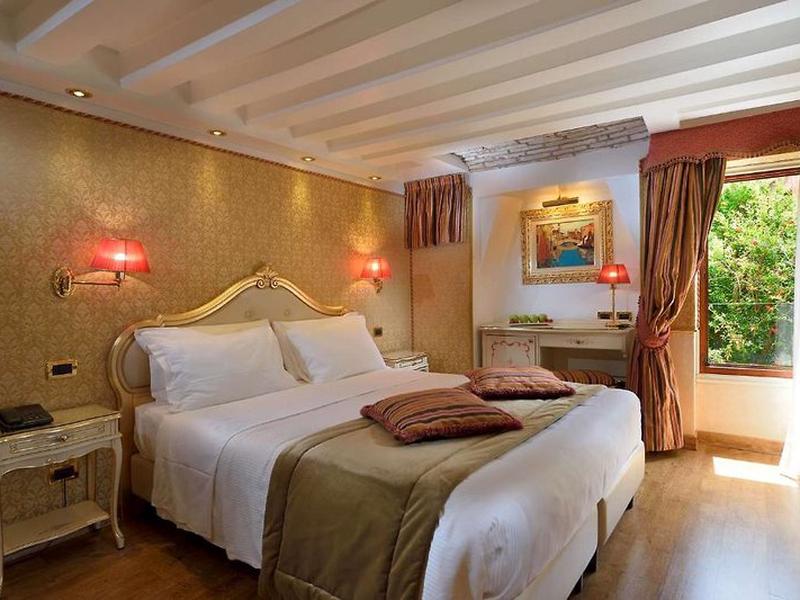 91AD95B43349DCA53802AFEAAABB8874