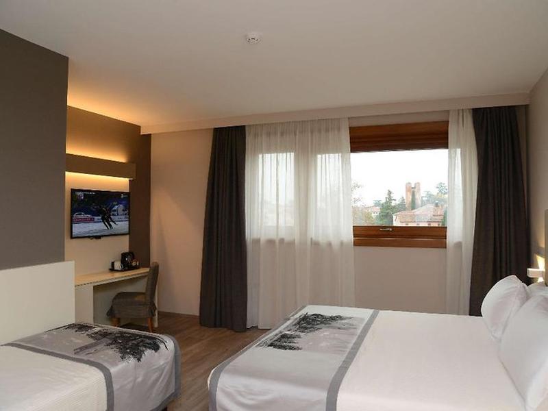 EBFC9757161A2932E8A35F68607C6319