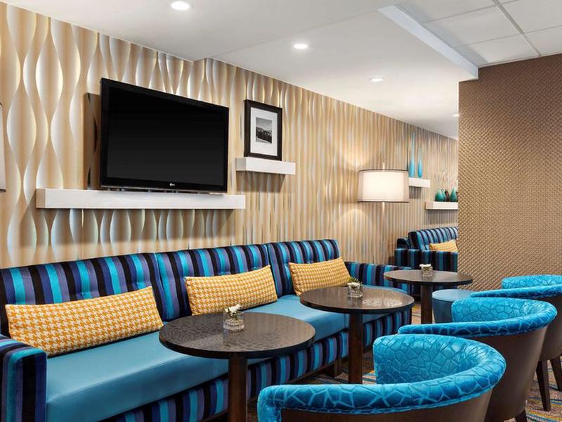 Hampton Inn & Suites by Hilton Vancouver-Downtown