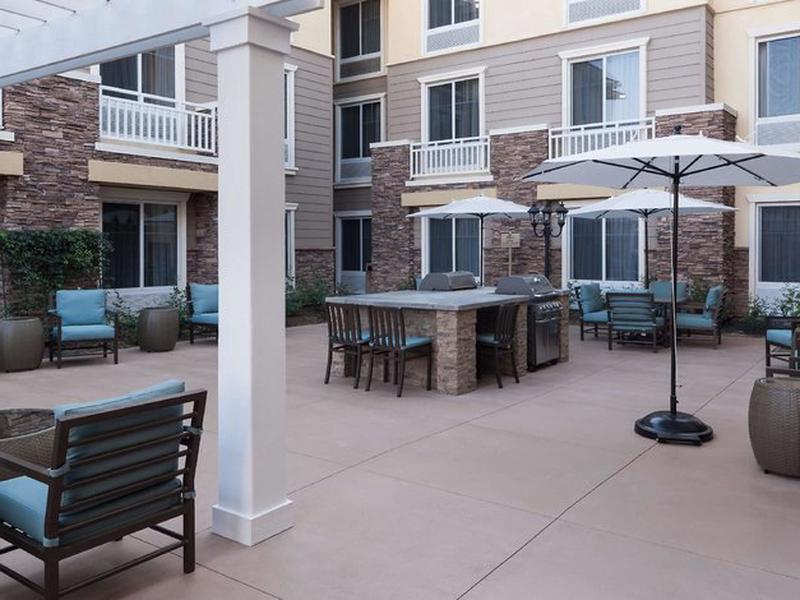 1D606F70C384320A3BCBF1EEB15C7D61