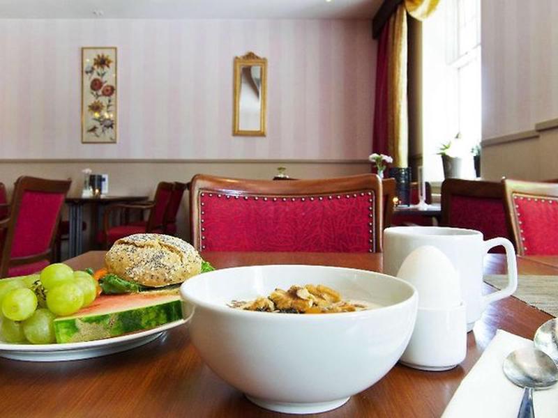 E878061F164D4FE4766F66F814ACE635