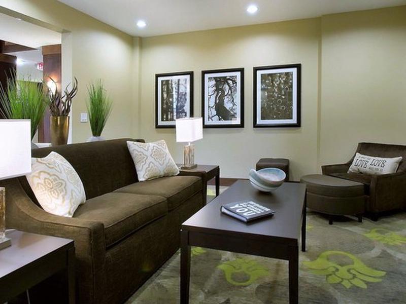 70C7DC5B66BE75A6D60B04172C3239A1